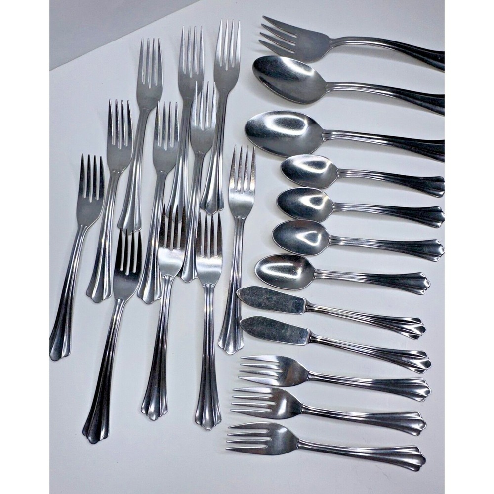 Oneida Fan Lightweight Stainless Flatware Set 23 Pc Fork Spoon Knives